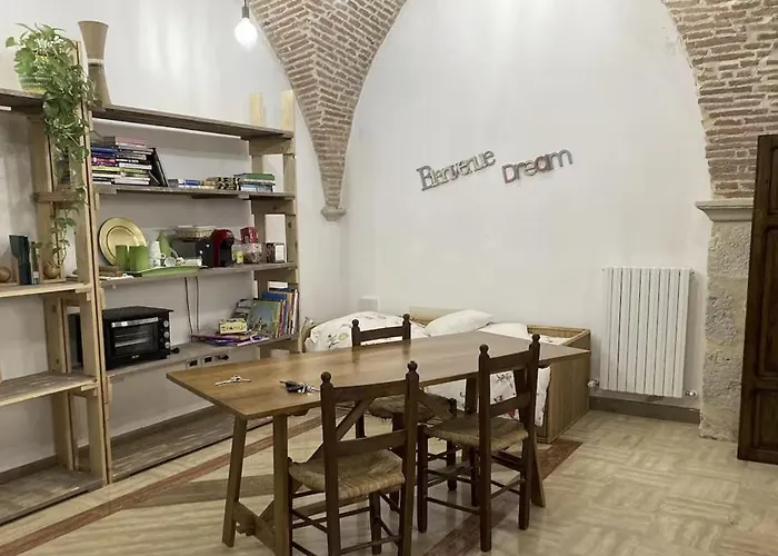 Dimora Zuzi LʼAquila